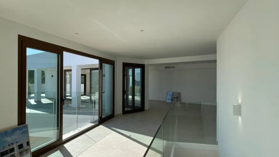 4 bedrooms villa for sale , Altea, Spain No. 1004 № 1