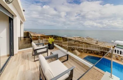 210m² villa for sale, Torrevieja, Spain No. 1253