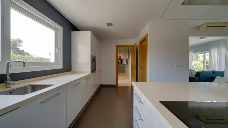 4 bedrooms villa for sale , Albir, Spain No. 1151 № 5