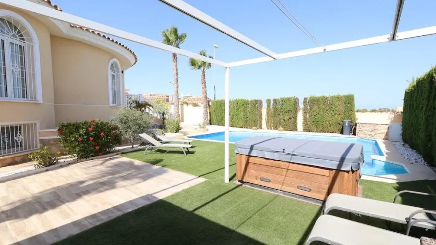 3 bedrooms apartment for sale, Dona Pepa, Spain No. 1185 № 4