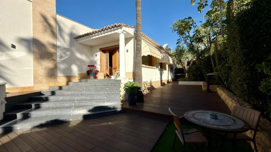 6 bedrooms villa for sale , Benidorm, Spain No. 972 № 4
