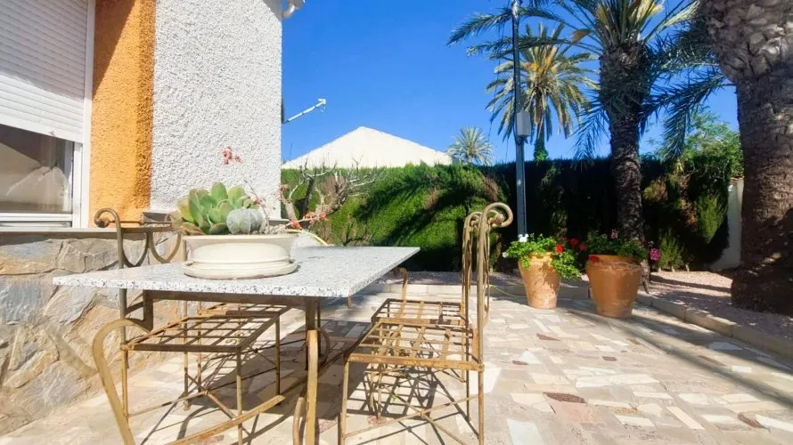 5 bedrooms house for sale , La Marina, Spain No. 1485 № 23