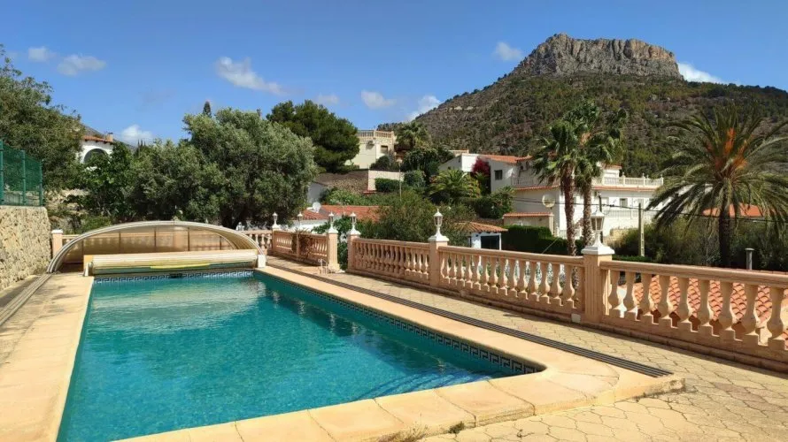 3 bedrooms villa for sale , Maryvilla, Spain No. 1334 № 2