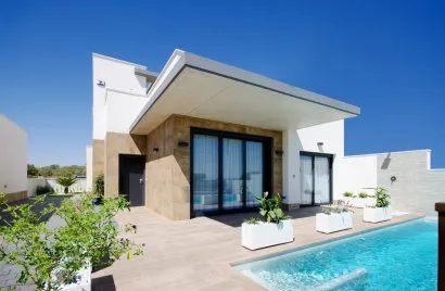 3 bedrooms villa for sale, San Miguel de Salinas, Spain No. 1045