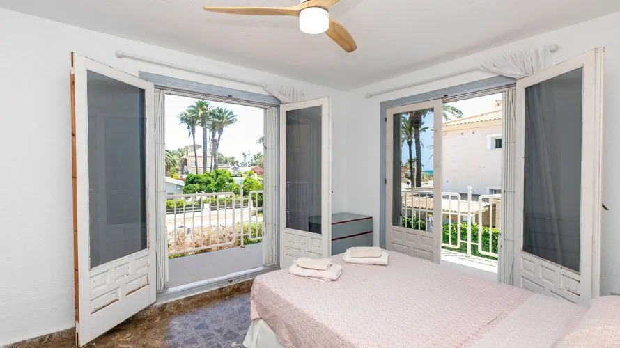 Villa for sale, La Zenia, Spain No. 1550