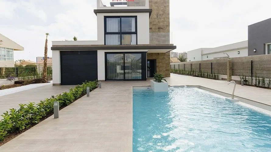 4 bedrooms villa for sale, Playa Honda, Spain No. 997 № 26