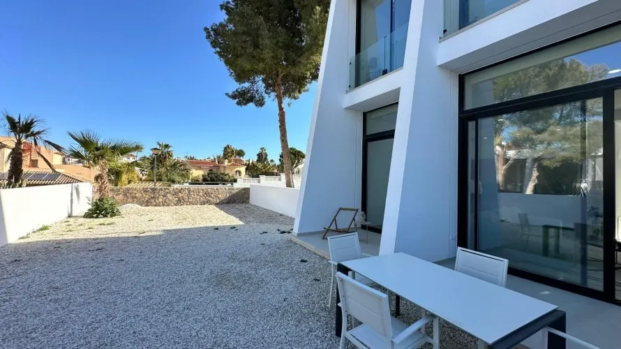 3 bedrooms house for sale, Calpe, Spain No. 1130 № 8