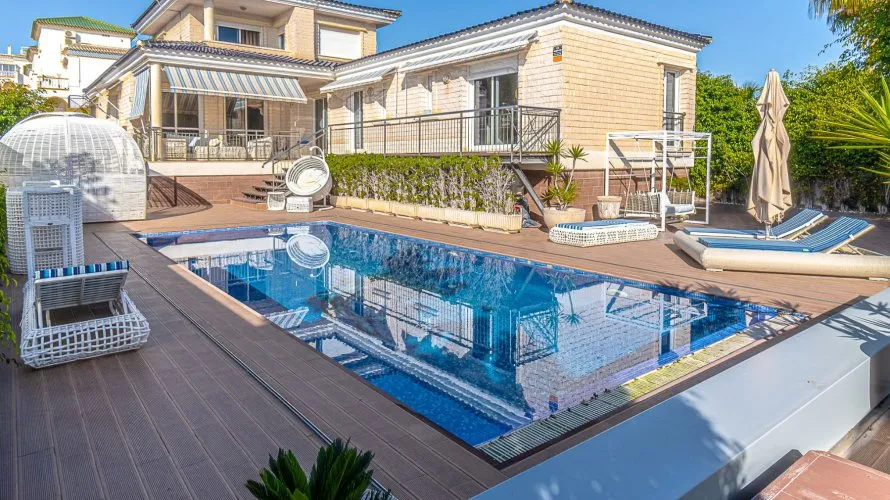 370m² villa for sale , La Mata, Spain No. 1389 № 1