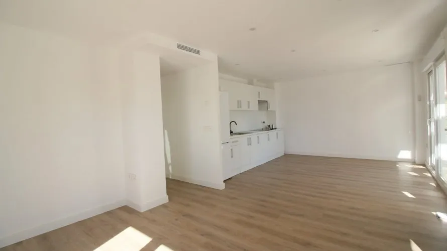 4 bedrooms apartment for sale, La Torre, Spain No. 1025 № 5