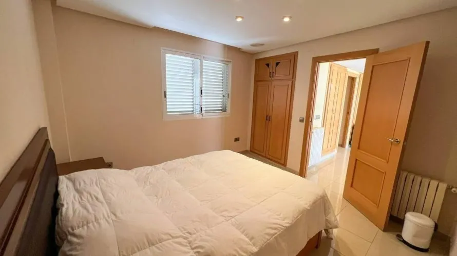 4 bedrooms apartment for sale, Manises, Spain No. 1447 № 20