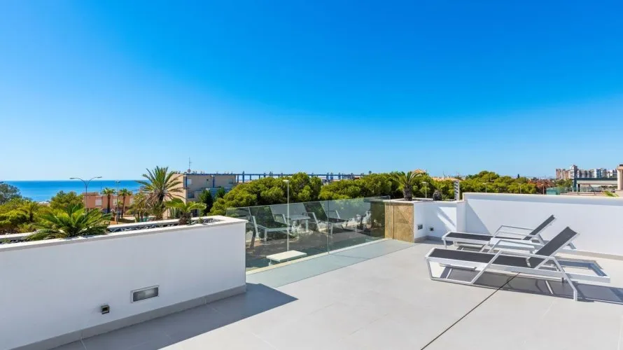 4 bedrooms villa for sale , Campoamor, Spain No. 1222 № 9
