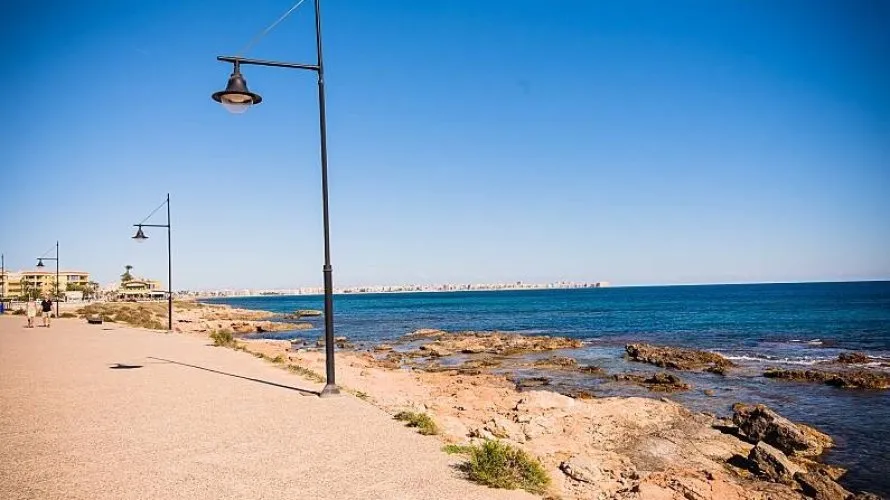 4 bedrooms villa for sale, Torrevieja, Spain No. 1104 № 10