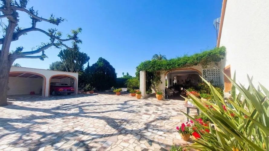 5 bedrooms house for sale , La Marina, Spain No. 1485 № 26