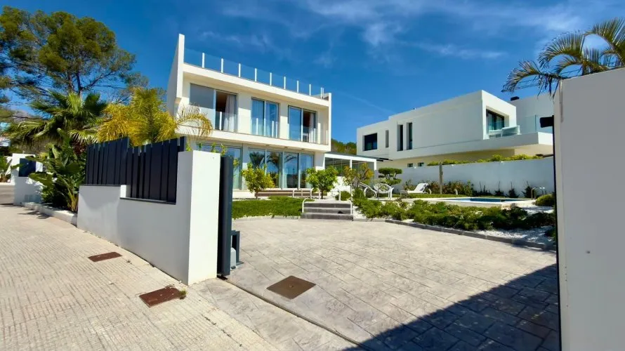 4 bedrooms villa for sale, La Nucia, Spain No. 1536 № 11