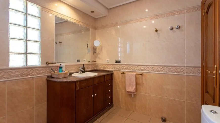 180m² villa for sale, Torrevieja, Spain No. 1587 № 7