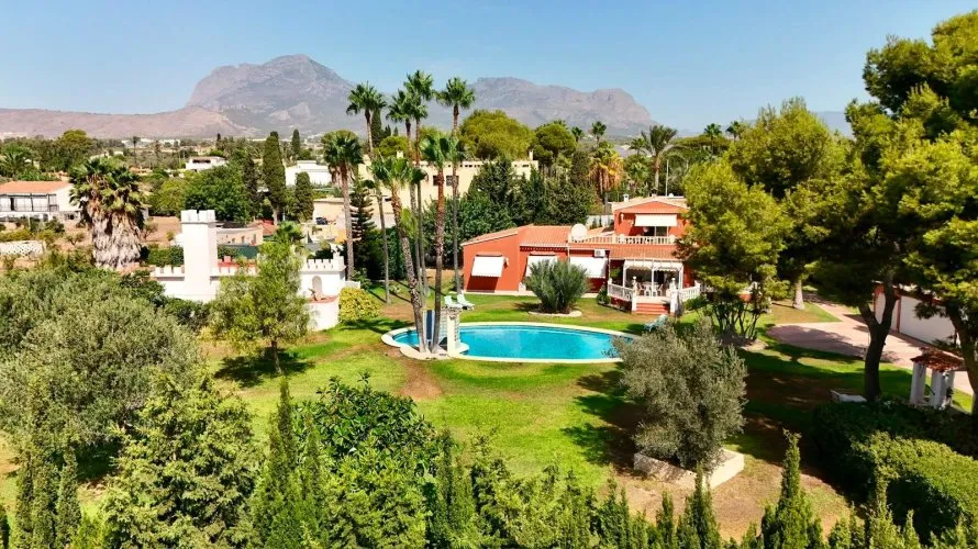 5 bedrooms villa for sale, Benidorm, Spain No. 1691 № 19
