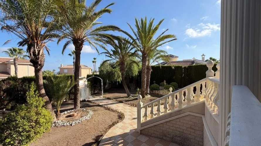 6 bedrooms villa for sale, Rojales, Spain No. 1673 № 21