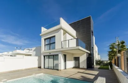 4 bedrooms villa for sale, San Miguel de Salinas, Spain No. 1687