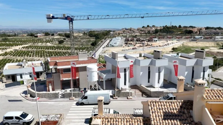 6 bedrooms villa for sale, Algorfa, Spain No. 1745 № 24