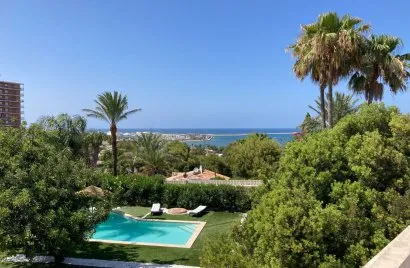 180m² villa for sale, Denia, Spain No. 1713