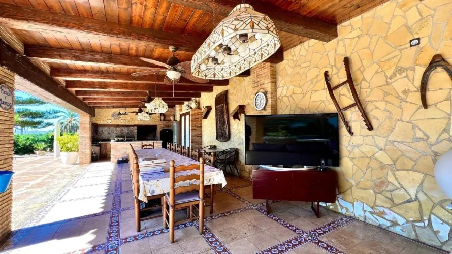 4 bedrooms villa for sale, Almoradi, Spain No. 1735 № 16