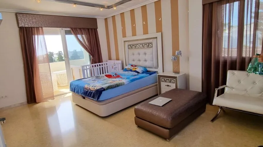 670m² apartment for sale, Torrevieja, Spain No. 1701 № 13
