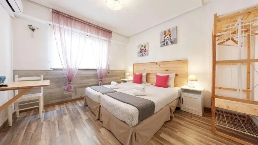 2 bedrooms hotel for sale, Alicante, Spain No. 1789 № 12