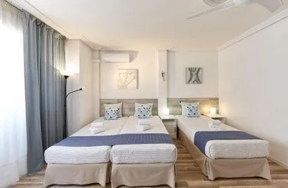 2 bedrooms hotel for sale, Alicante, Spain No. 1789