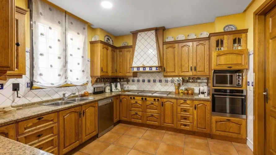 720m² villa for sale, La Veleta, Spain No. 1779 № 11