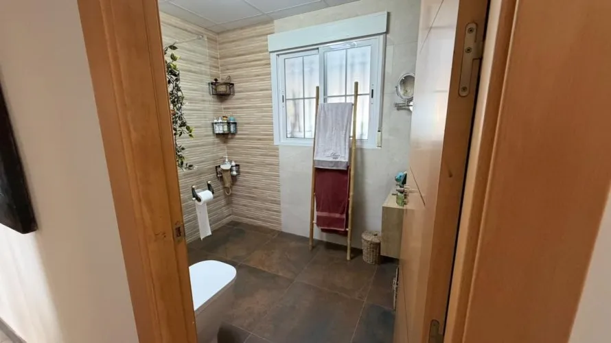 4 bedrooms apartment for sale, Catral, Spain No. 1772 № 2