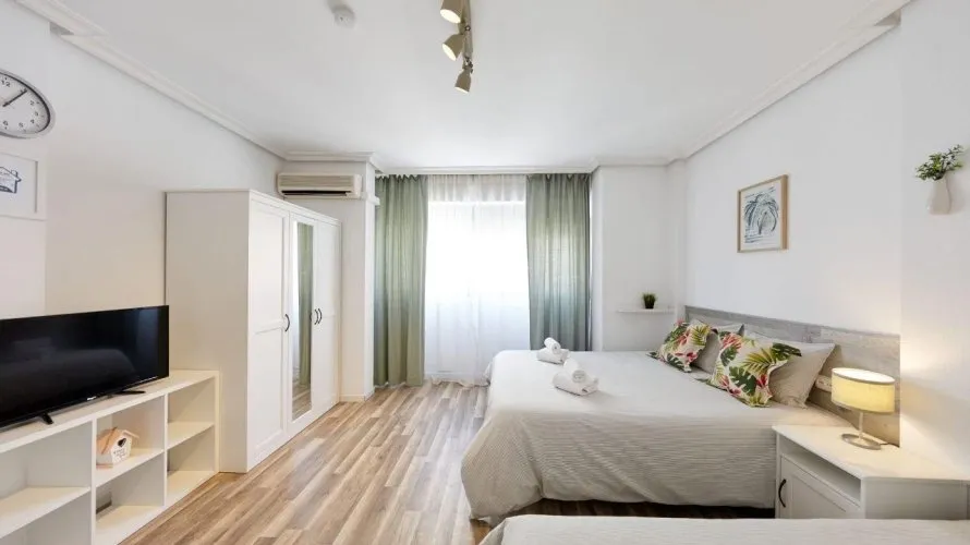 2 bedrooms hotel for sale, Alicante, Spain No. 1789 № 24