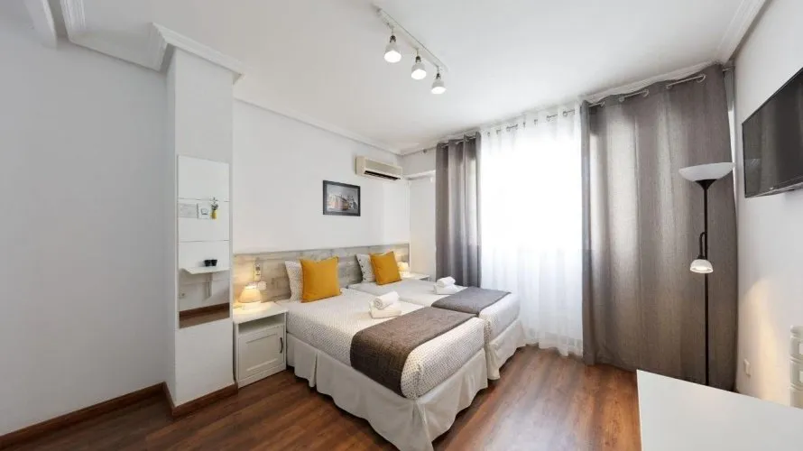2 bedrooms hotel for sale, Alicante, Spain No. 1789 № 3